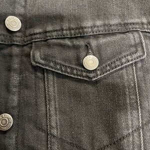 Old Navy Sherpa lined Black Denim Boyfriend Jacket size M but oversized, nice